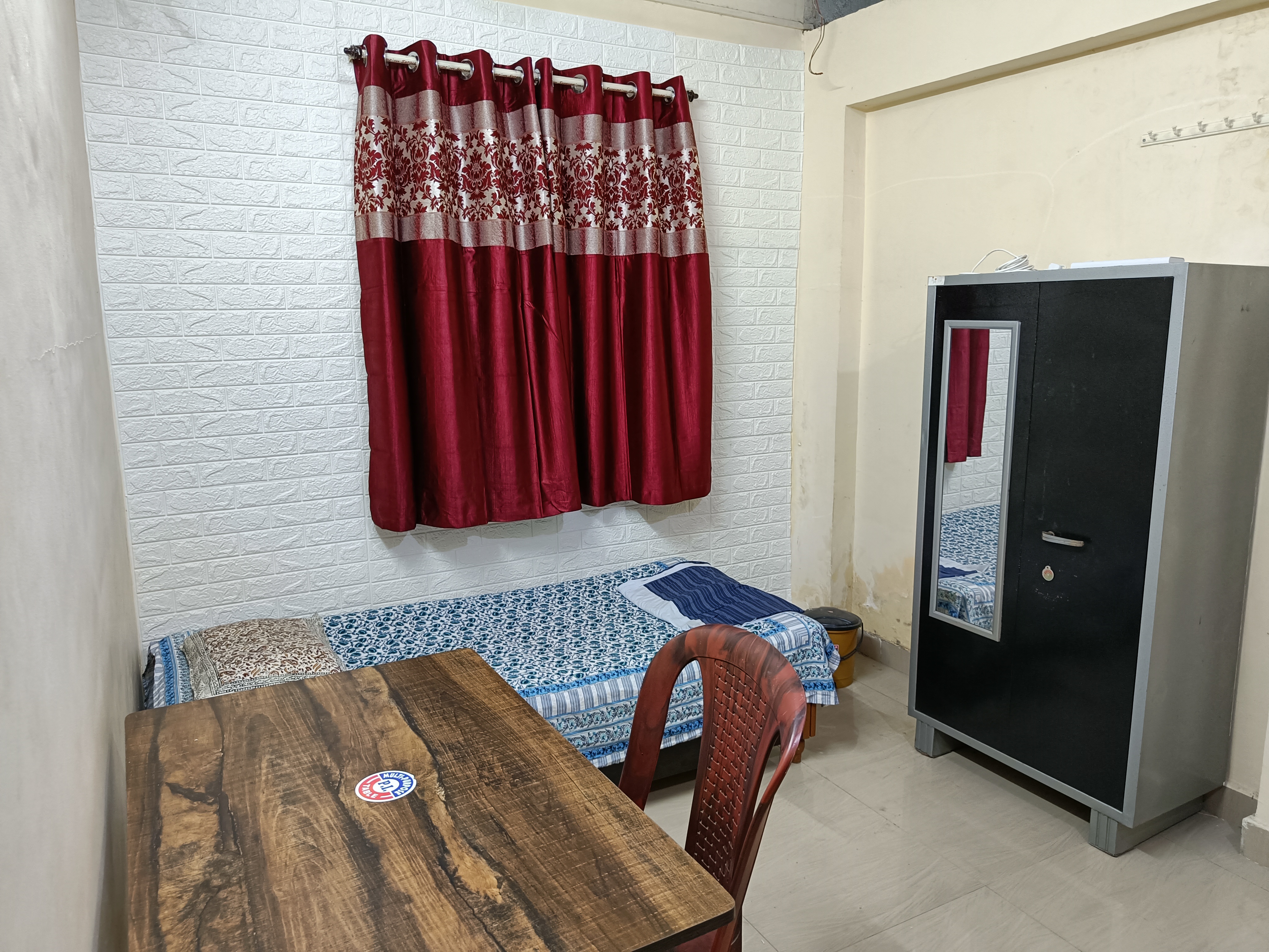 Private Single Room in Kharghar PG